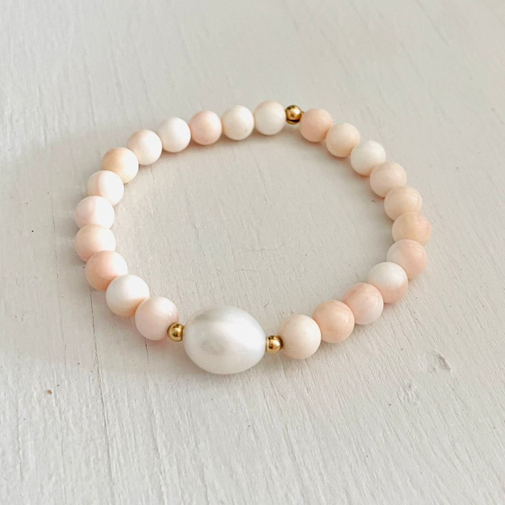 Focus on You Pearl & Conch Shell Bracelet