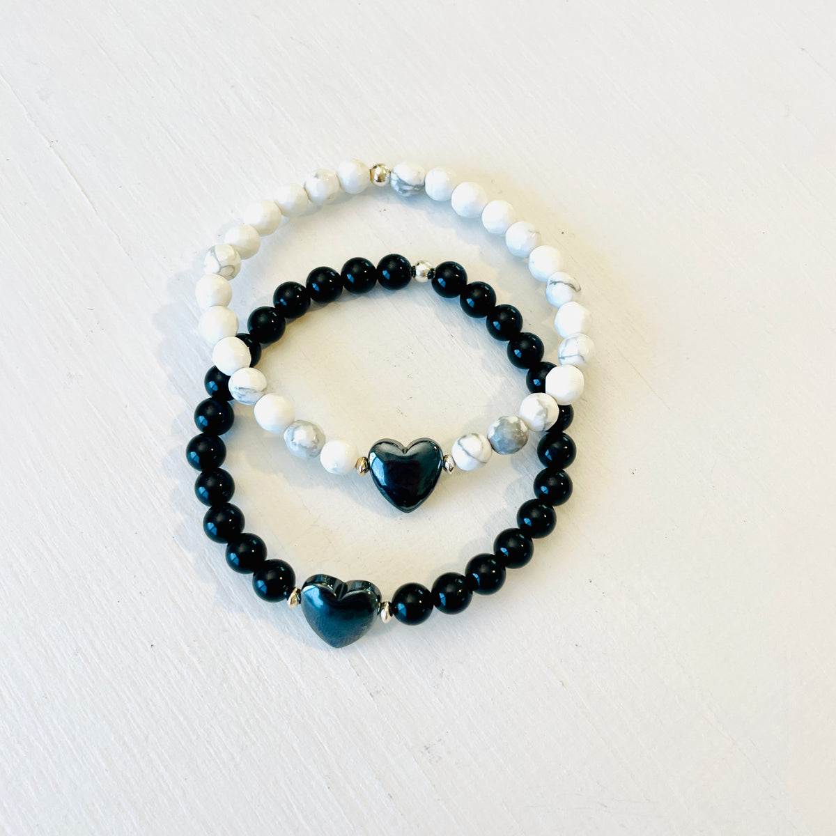 Hematite & Onyx Heart Gem Bracelet