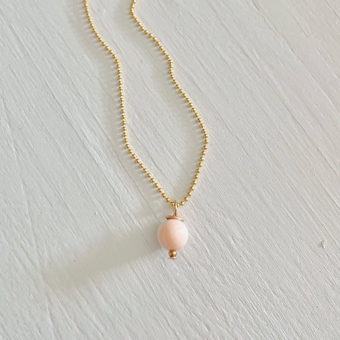 Classic Conch Shell Charm Necklace