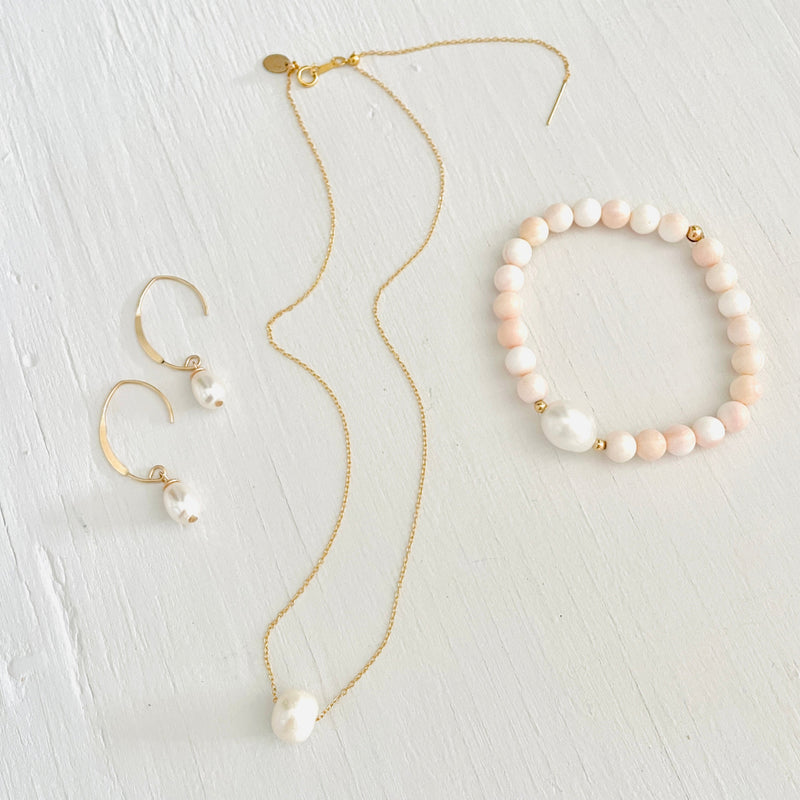 Focus on You Pearl & Conch Shell Bracelet