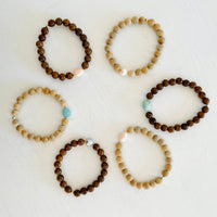 Mojo Conch Shell Sandalwood Bracelet