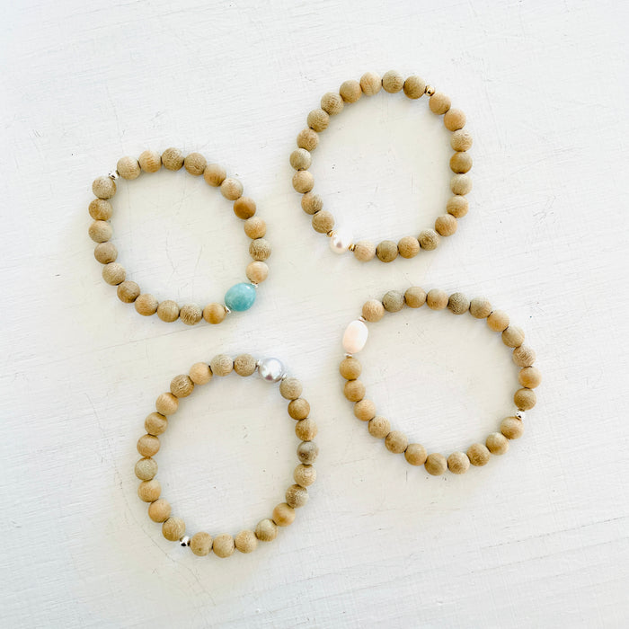 Mojo Conch Shell Sandalwood Bracelet
